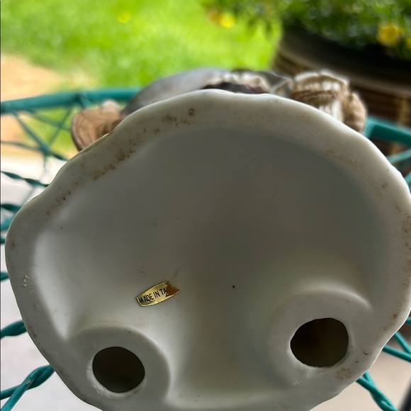 Charming Figurine of a Farmer with Basket - Picture 4 of 4